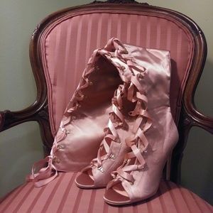 👢Cape Robbin Pink high boots size 10